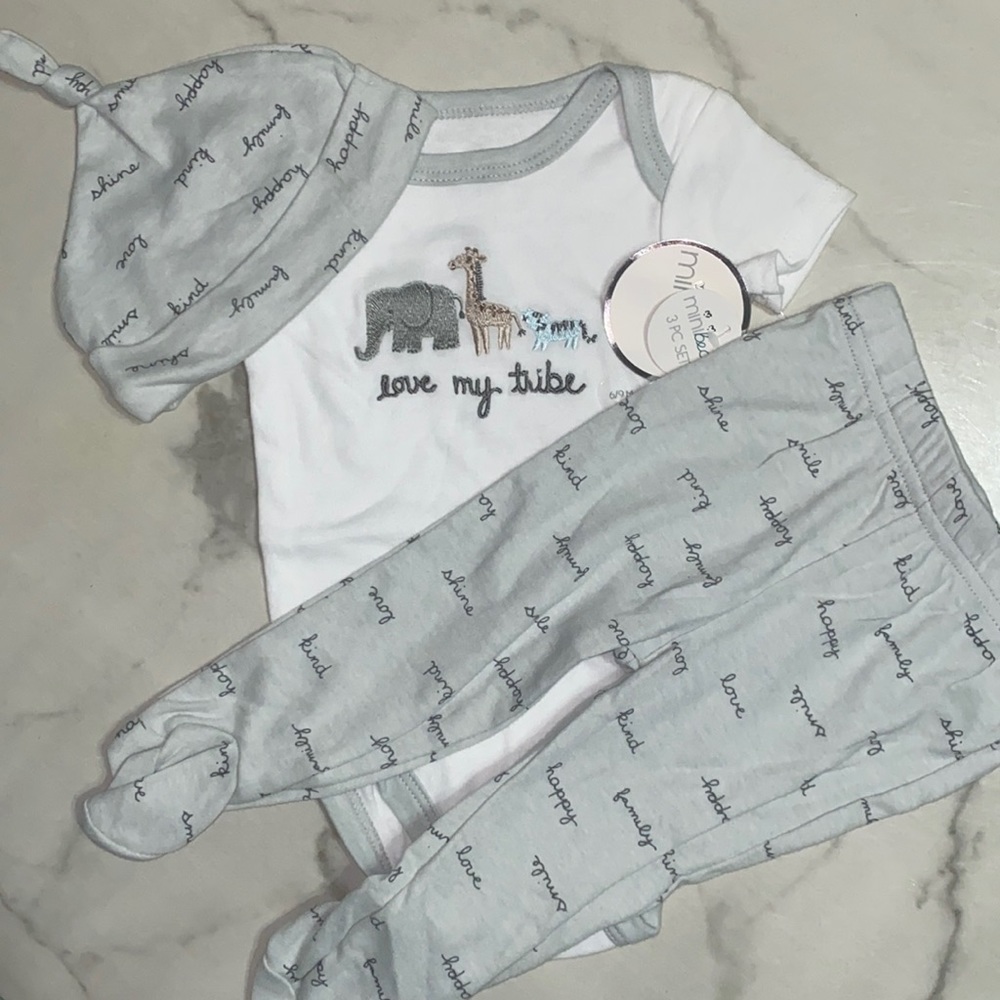 6-9 months // NWT 3 piece// Zoo animal outfit